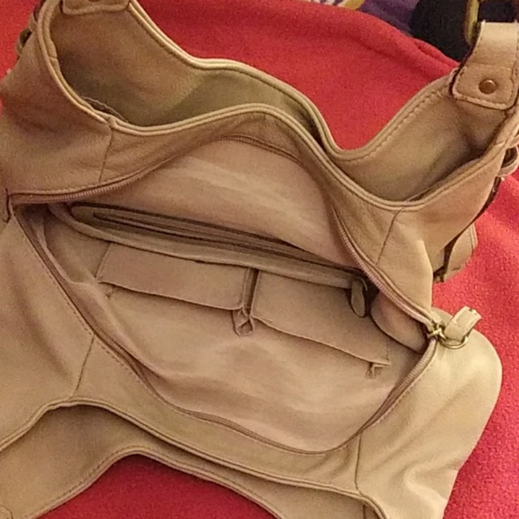 Purse - Picture 2 of 4